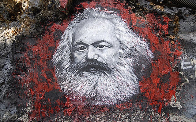 Retrato de Marx pintado por Thierry Ehrmann,
