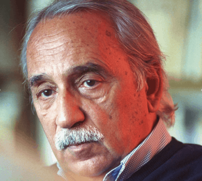 El filósofo catalán Salvador Pániker nació en Barcelona el 1 de marzo de 1927 y murió en esta misma ciudad el 1 de abril de 2017. Esta es una de las últimas entrevistas que hizo, poco tiempo antes de morir a los 90 años, con una gran lucidez.