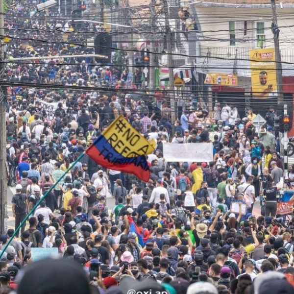 La rabia es un factor político clave. Fotografía del Paro Nacional, en Colombia, realizada por Oxi.Ap (CC BY 2.0).