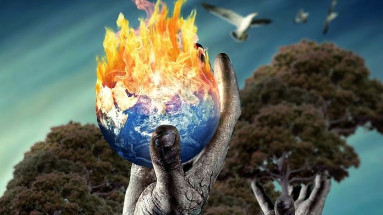 La relación entre filosofía y ecología ha sido intensa a lo largo de la historia, desde las reflexiones en la Antigüedad sobre la phýsis hasta la actual problemática de la crisis ecosocial. Diseño a partir de la imagen de syaifulptak57 en Pixabay, dominio público (CC 0 1.0).