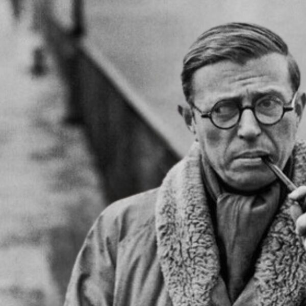 Sartre fue el filósofo más famoso de su generación. Entre sus aportaciones más populares está, sin duda, la del existencialismo. Fotografía libre de derechos de imagen (licencia Public Domain Mark 1.0 Universal).