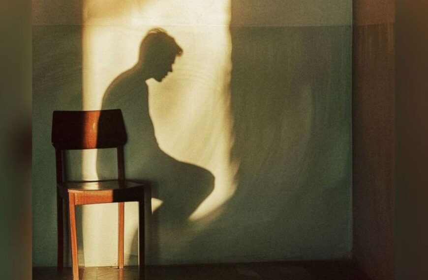 En un momento en el que emerge la posibilidad de vivir nuevos totalitarismos, la memoria es utilizada como un arma poderosa. Imagen de Simon Van Cauwenberge, extraída de Dupe Photos, de dominio público.